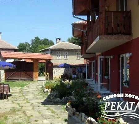Rekata Hotel